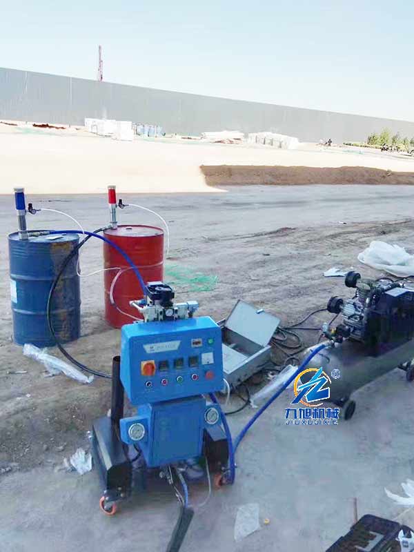 屋面保溫聚氨酯噴涂機