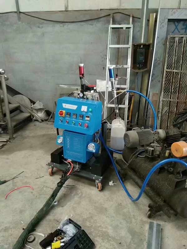 Q2600江蘇聚氨酯噴涂機(jī)