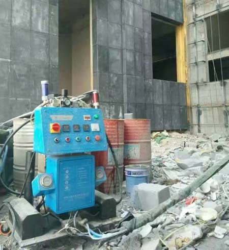 Q2600硬泡聚氨酯噴涂機