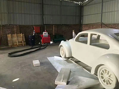 泡沫雕塑表面硬化噴涂聚脲